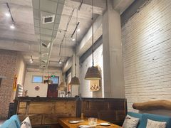 -苹果树下艺术餐厅(宋庄店)
