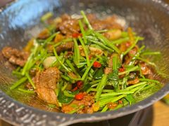 农家小炒肉-川流不息(北蔡休闲广场店)