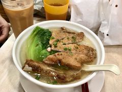 猪扒米粉-喜莲咖啡
