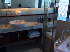 -上海龙之梦万丽酒店