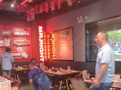 -蚝蚝先生·广式烧烤(信天广场店)