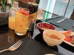 -圣丰索菲特·2 On 988 Café 自助餐厅