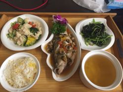 -卓玥国际月子会所(罗山路店)