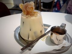 -露露家咖啡店