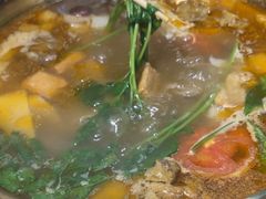 -顶顶汤火牛排火锅·经典铜锅涮肉