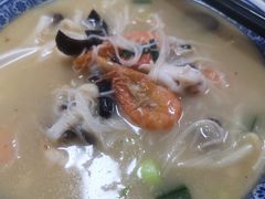 -亚忠小吃店(曾厝垵店)