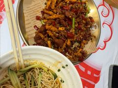 -肥肥虾庄·金牌油焖大虾(汉口城市广场店)