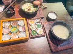 -良米山·云南野生菌过桥米线(上海首店)