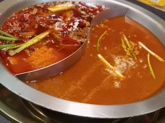 -沸炉重庆老火锅(军事博物馆店)