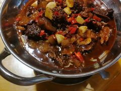 -国庆鱼头鱼尾馆(盛世华庭店)