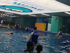 -Swim斯卫姆国际儿童游泳中心(红博中央公园店)