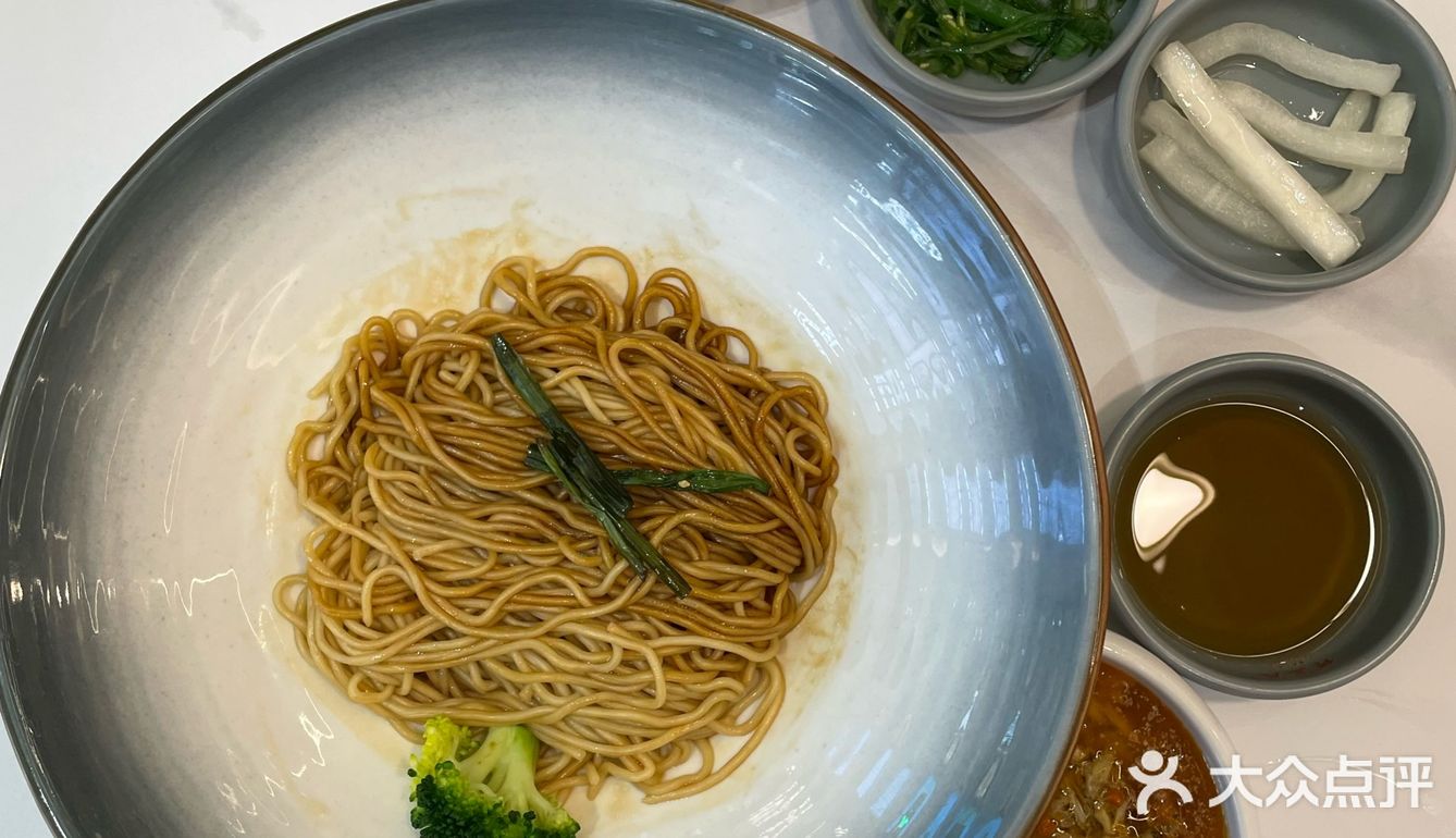馋三尺蟹粉小笼 真材实料 好味道