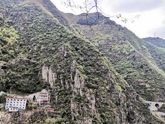 -汉中石门栈道风景区