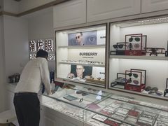 -翰佐蔡司小乐圆·依视路星趣控·暴龙眼镜折扣店