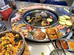 -哈哈碳都·牛肋条无限自助烤肉(台江万达店)