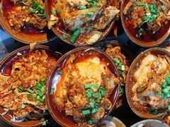 -董哥山城碗碗香(美专校街店)