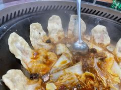 锅贴-三里屯土灶炖公鸡地锅鸡(江东店)