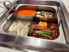 -旺龙巷重庆脆毛肚火锅·潜山扛把子店(潜山商业街店)