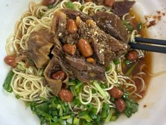 牛腩干拌面-阿阳牛腩腌面店
