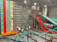 -极限PLAY运动娱乐新世界·团建派对潮玩休闲馆·室内蹦极高空游乐园