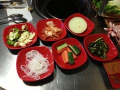 赠送的小菜-杀猪天·韩国烤肉(总店)