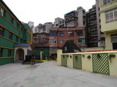 校门-e智星福儿建构幼儿园·早教·托育(云岩校区)