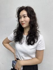 -虫二·专注健康烫染沙龙