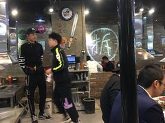 -马路牙子烧烤音乐酒馆(望京店)