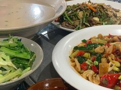 -味老大土碗菜(中山三路店)