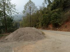 -哈尼梯田美食土菜馆