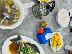 -银峰农庄·特色烧鸡·鲜无花果浸鸡