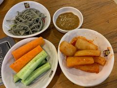 餐前小菜-喇喇排骨火锅·传统韩式脊骨汤(望京西园总店)