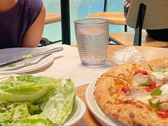 -城市大道红炉披萨烘焙坊