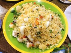 -Bờ kè Nhật Thi