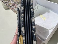 -万物奢潮中古奢侈品(青岛店)