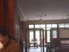 -黔蘑菇四季餐厅(观山湖店)