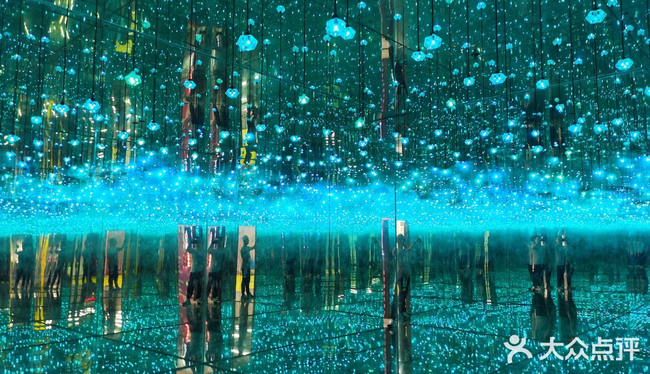 藏了各类宝藏小店的地下商场