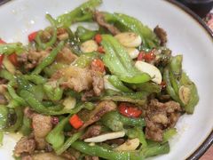 -湖南人家湘菜馆(镇江路店)