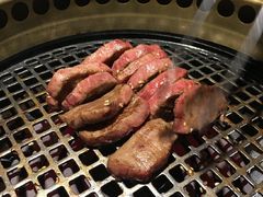 -肉魁屋·烧肉·烧鸟·酒场(高新店)