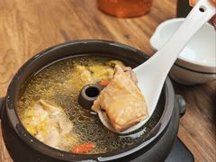 秋栗汽锅鸡-云海肴·汽锅鸡·云南菜(广安门天虹店)