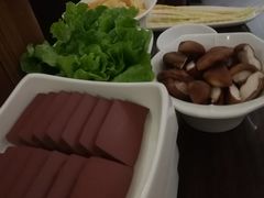 -海底捞火锅鲜切牛肉主题店(长寿路店)