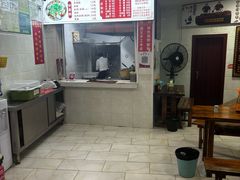 -老味道遵义虾子羊肉粉(兴关路店)