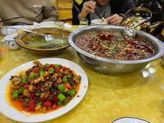 冷锅鱼-乡土特色.冷锅鱼.牦牛肉汤锅