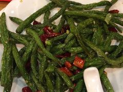 -篱笆院东北饺子王(欧阳路店)