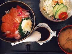 -自由之丘