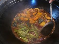 -万里闯关东铁锅炖菜馆(高新旗舰店)