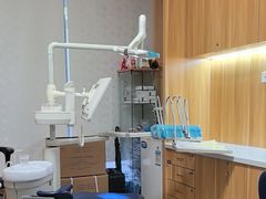 -上海仁爱医院口腔科 · 种植