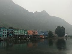 -百里峡七彩艺术小镇