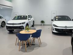 -上海冠松上汽大众4S店