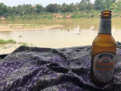 -乌托邦酒吧和餐厅